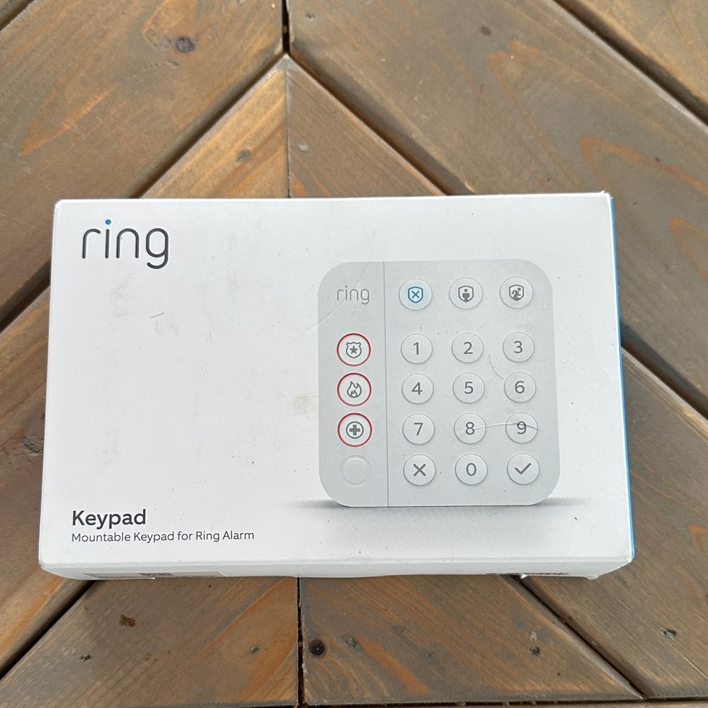 Ring Keypad with White and Gray Design